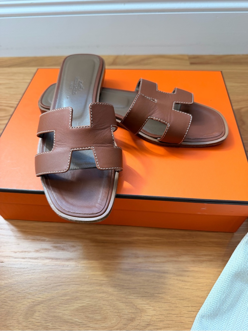 Hermes Brown Oran Leather Slide Sandals Size 36